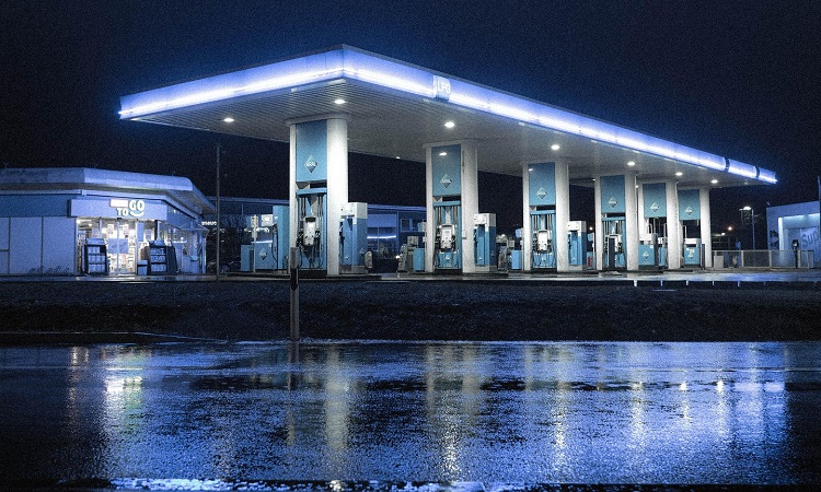Estación de servicio Pixabay 750