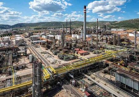Repsol inicia la producción a gran escala de combustibles 100% renovables en Puertollano