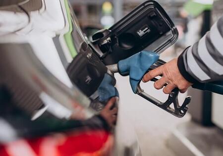 AEVECAR advierte de que las nuevas medidas del Gobierno recortan a la mitad las ayudas a los consumidores