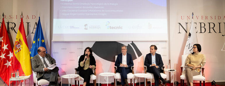 Madrid Foro Empresarial y AEESCAM promueven un debate sobre la energía aplicada al transporte