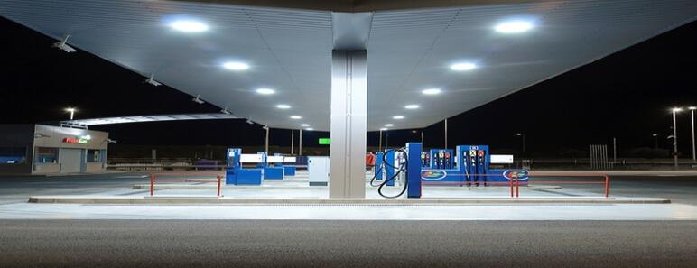 Estacion de servicio nocturna