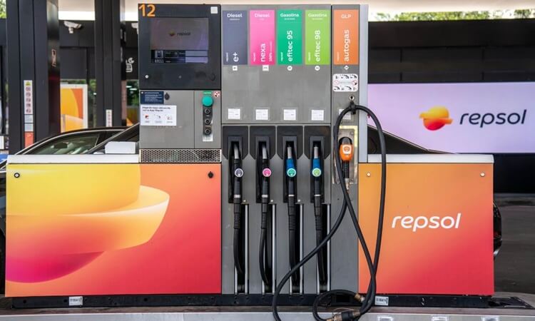 Repsol alcanza las 1.500 estaciones de servicio con combustible 100% renovable